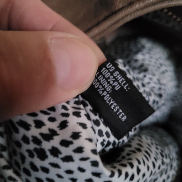 Sasha + Sofi Crossbody Handbag Satchel Adjustable Purse Brass Tan Shoulder Strap - Picture 9 of 14